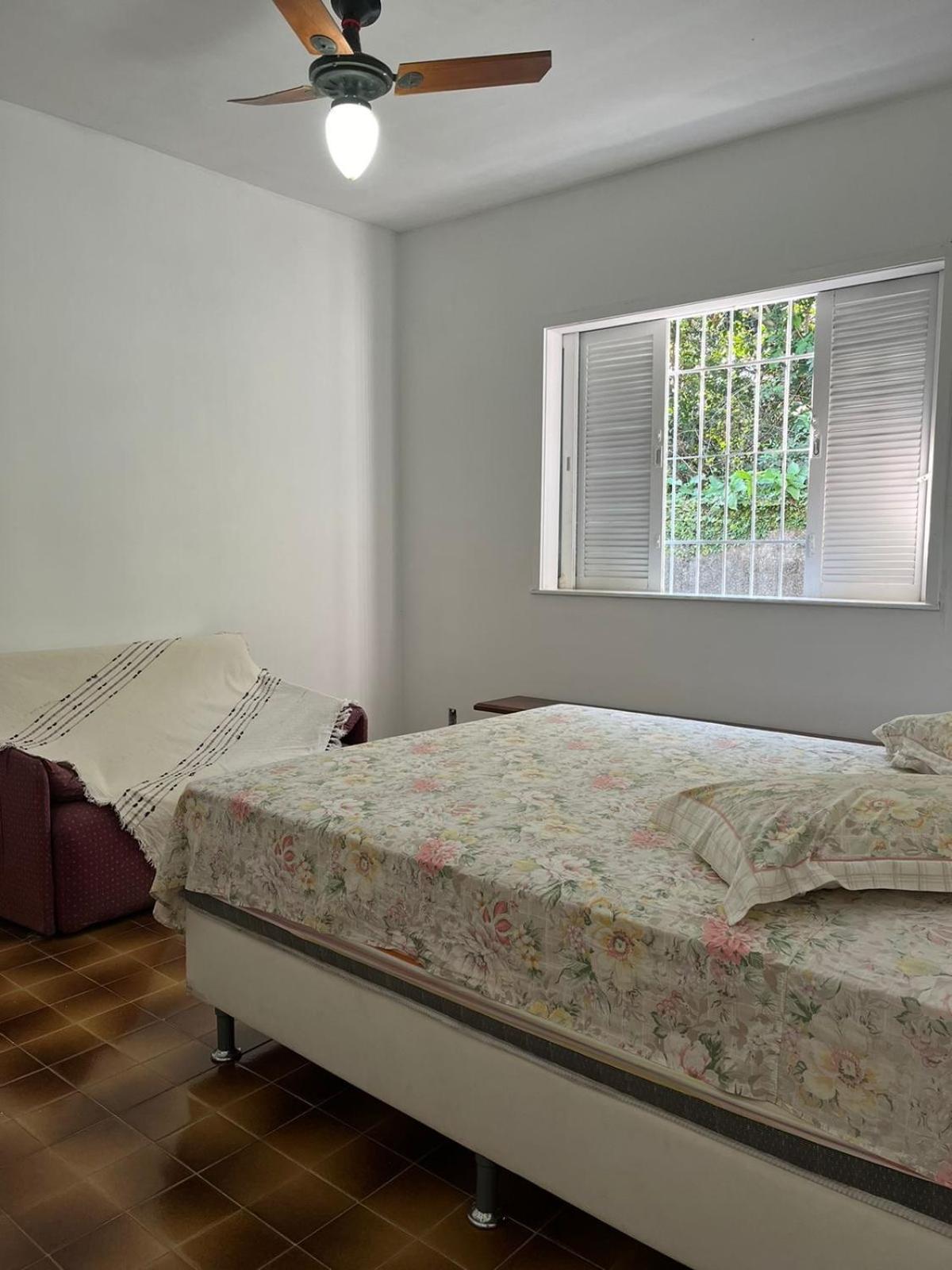 Casa Em Frente A Lagoa De - No Centro - 3 Quartos E 3 Banheiros
